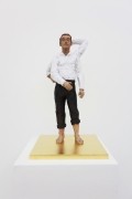 Stephan Balkenhol, Installation shot, Figur „Mann mit fünf Amen“ (Figure ,Man with five arms’), 2013, Coloured bronze, 25 x 25 x 24 cm | 09.84 x 09.84 x 9.45 in, # BALK0013 